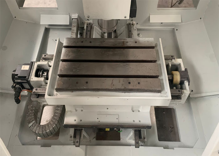 TMC 500 CNC Dik İşleme Merkezi